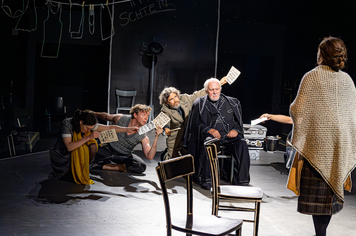 Hiob – Festspiele Reichenau – Alexandra Liedtke inszeniert Joseph Roths Roman zum Auftakt der Festspiele in Reichenau an der Rax in Niederösterreich